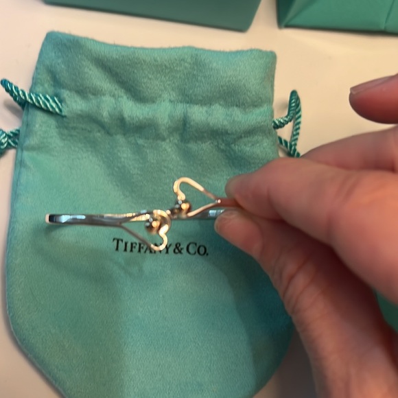Tiffany and Co sterling heart bracelet - Picture 2 of 10